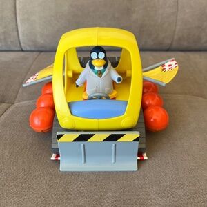 GUC - Club Penguin Snow Trekker with Gary the Gadget Guy